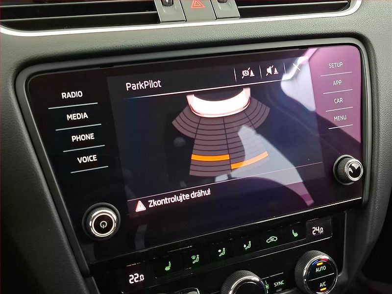 Škoda Octavia (2017) Style 2.0 TDI, Automat, ČR - fotka 15 z 19