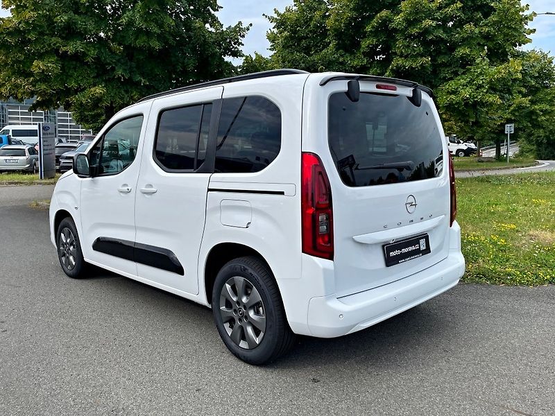 Opel Combo (2026) 1.2 T 81kW Edition+ L1 MT6 - fotka 3 z 17