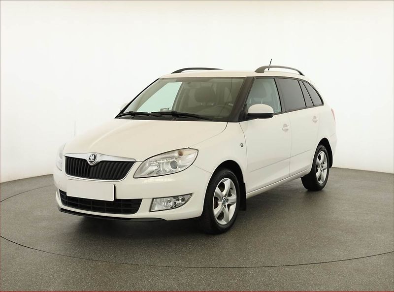 Škoda Fabia (2014) Elegance 1.6 TDI, po STK - fotka 2 z 17