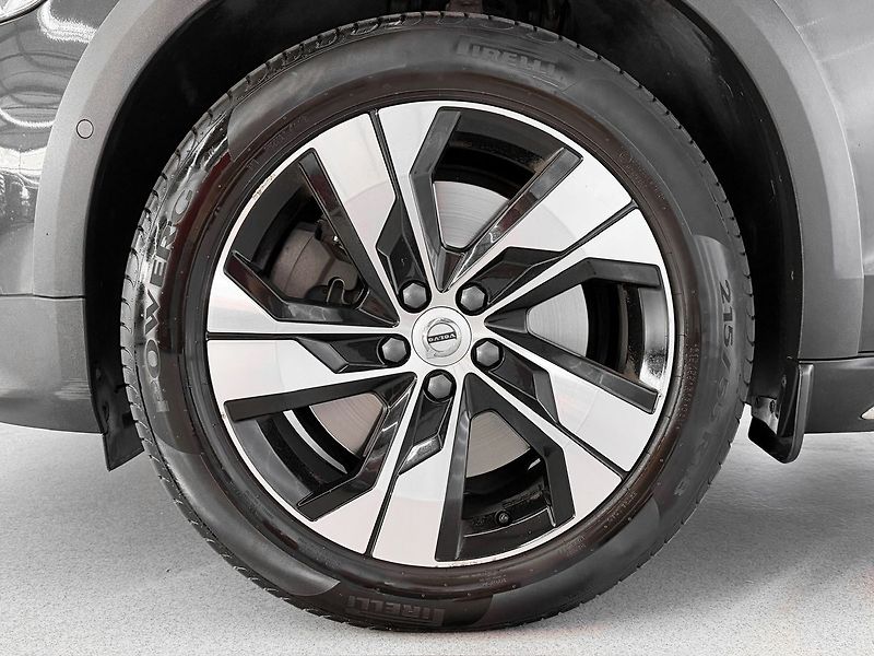 Volvo V60 D4 AWD, WEBASTO, PANORAMA, EL. - fotka 9 z 30