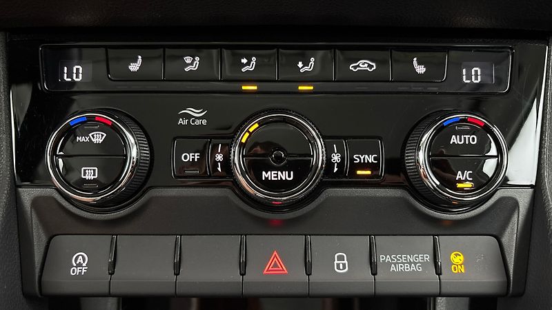 Škoda Karoq 2.0 TDI Ambition - fotka 13 z 25