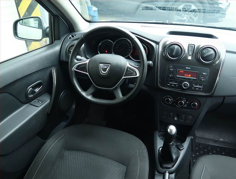 Dacia Sandero (2019) 1.0 SCe, ČR,1.maj - fotka 7 z 15