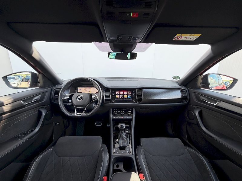 Škoda Kodiaq (2022) 2.0 TSI 140kW 4x4 SportLine DS - fotka 10 z 35