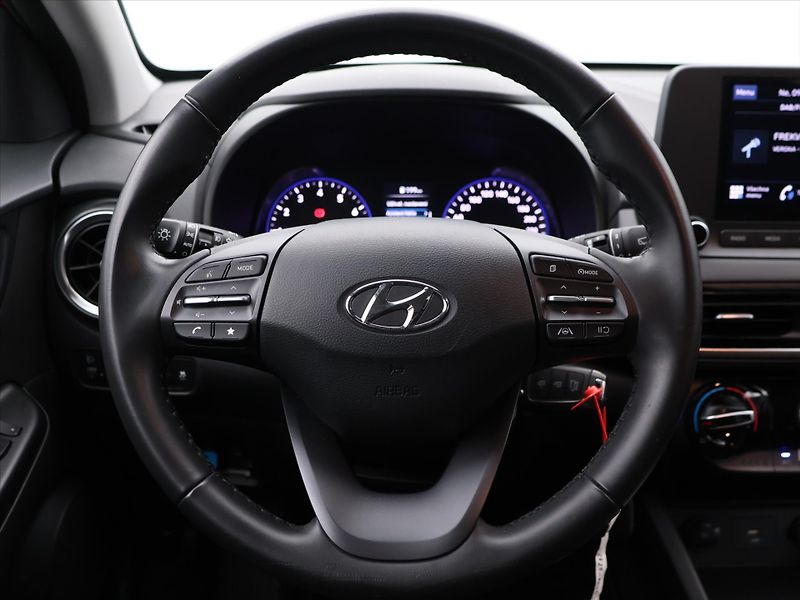 Hyundai Kona 1,0 T-GDI 88kW CZ 1.Maj DPH - fotka 19 z 36