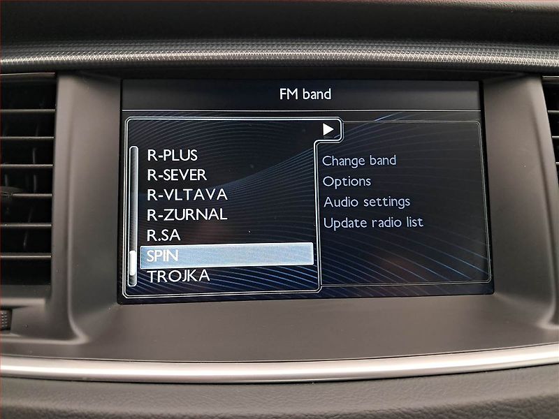 Peugeot 508 (2013) 2.0 HDi, Navi, Tempomat - fotka 12 z 19