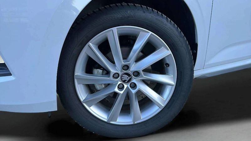 Škoda Kamiq Top Selection 1,0TSI 85kW DSG/ - fotka 27 z 27