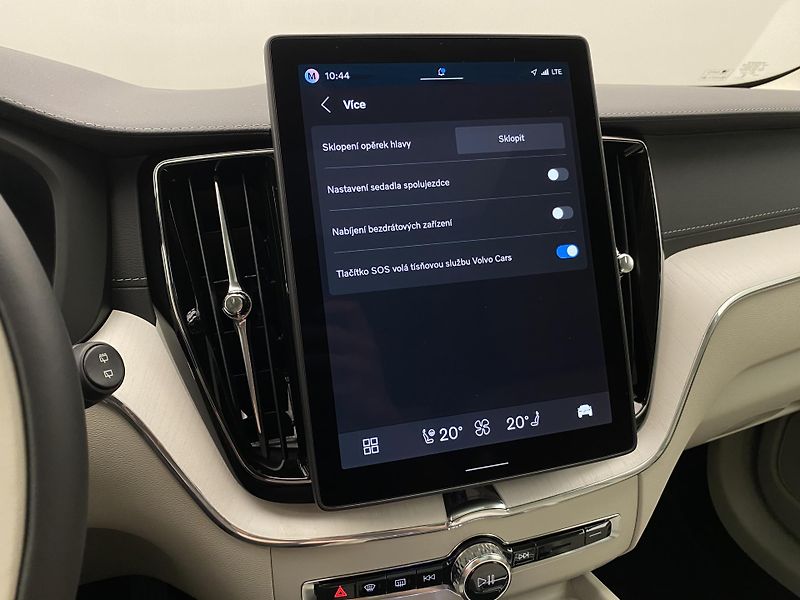 Volvo XC60 T8 AWD RECHARGE REZERVACE - fotka 58 z 66
