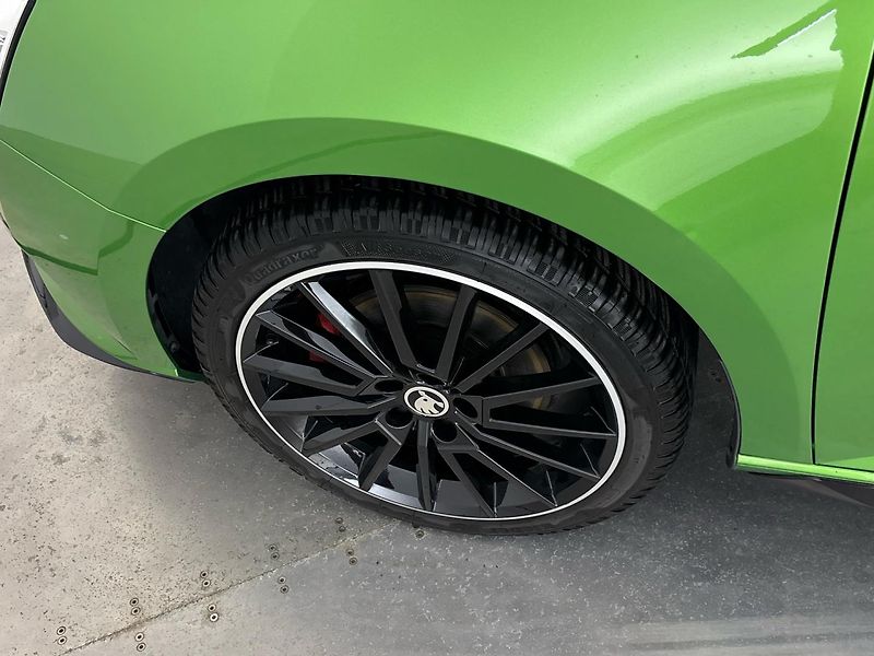 Škoda Fabia Monte Carlo - fotka 27 z 28