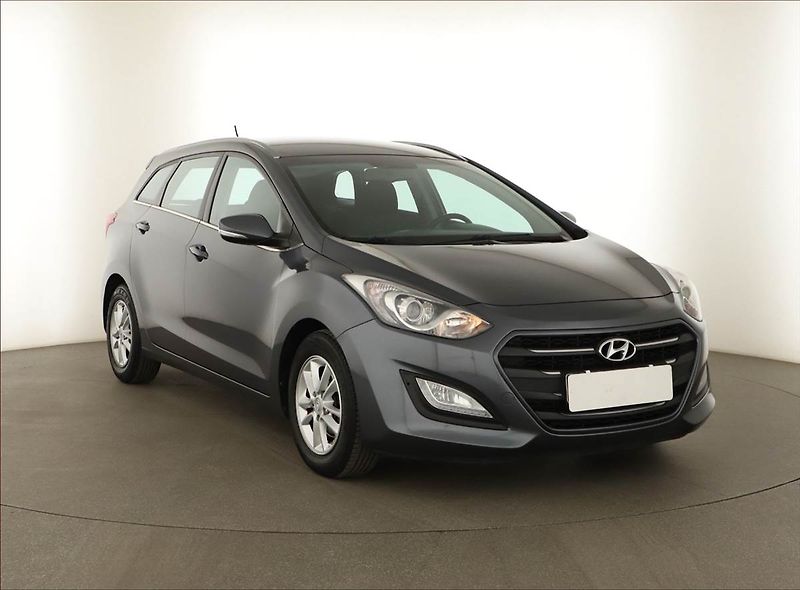 Hyundai i30 (2015) 1.6 CRDi, Serv.kniha, Tempomat - fotografie inzerátu