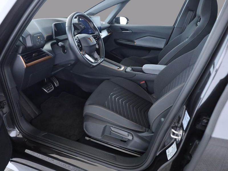 Cupra Born 150kW SoH 90% Kam ACC Tep.čerp - fotka 6 z 11