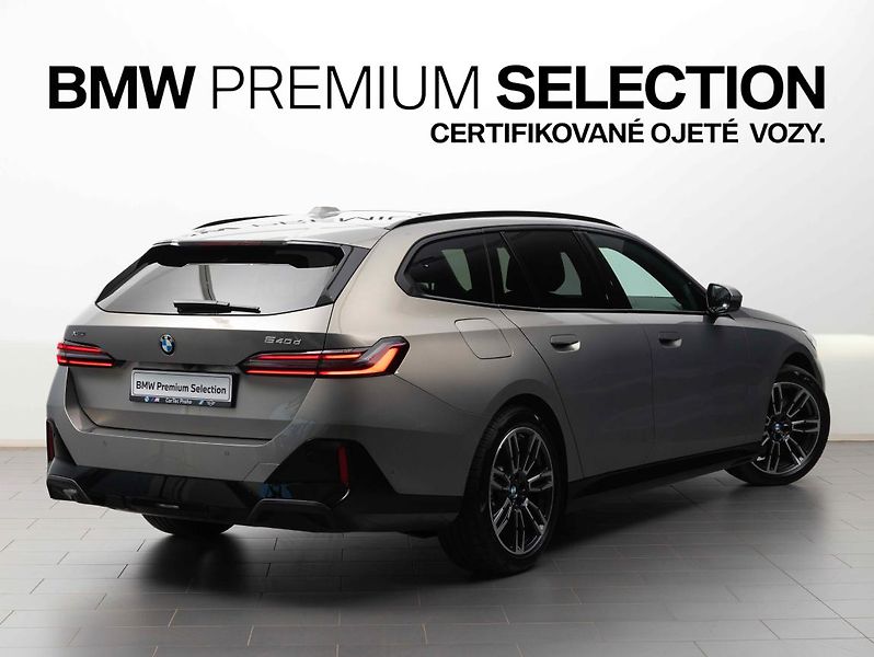 BMW Řada 5 540d xDrive Touring - fotka 5 z 22