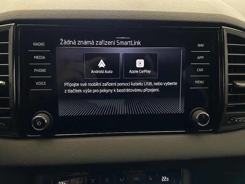Škoda Karoq 1.5 TSI SportLine - fotka 11 z 23