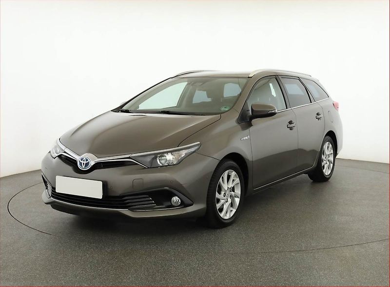 Toyota Auris (2018) Hybrid, Automat, Navi - fotka 2 z 21