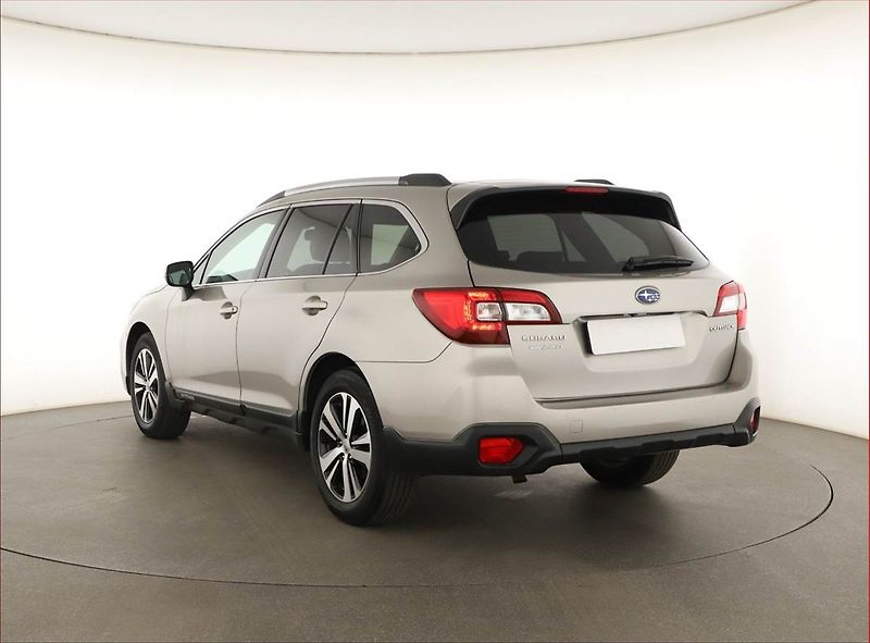 Subaru Outback (2018) 2.5 i - fotka 4 z 19