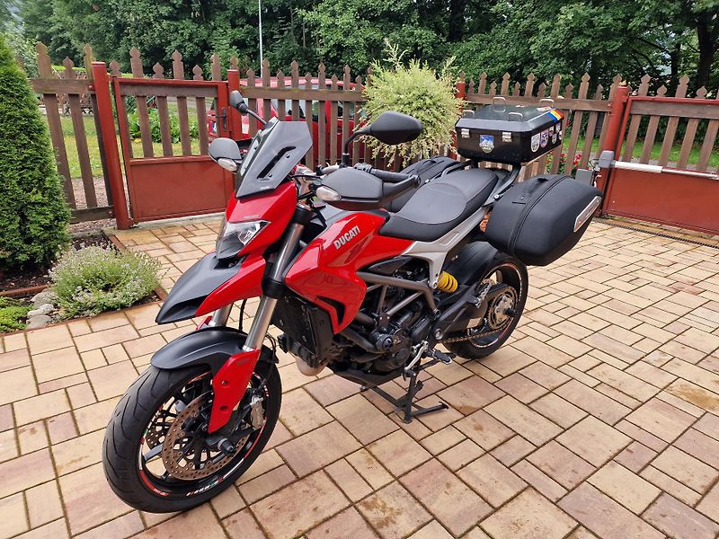 Ducati Hyperstrada 821 (2014) - fotka 7 z 17