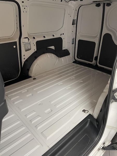Volkswagen Caddy 2.0 TDi ČR DPH 2x BOČNÍ DVEŘE  - fotka 20 z 26
