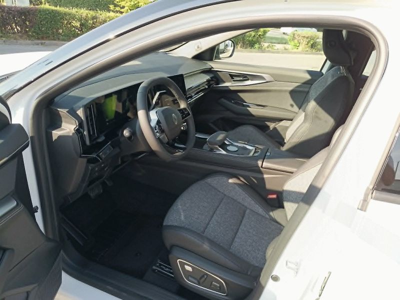 Renault Austral (2026) techno full hybrid E-Tech 200 - fotka 8 z 22