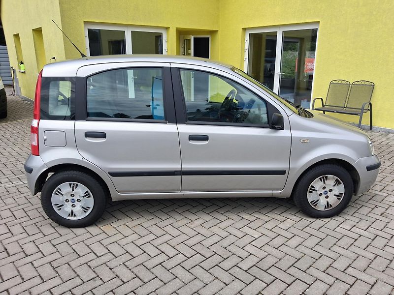 Fiat Panda (2003) 1,2i 44kw SERVISKA NOVÁ STK - fotka 8 z 29