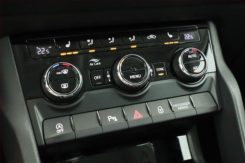 Škoda Karoq (2021) Style 1.5 TSI - fotka 20 z 30