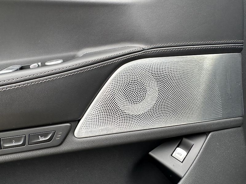 BMW Řada 7 (2019) BMW 745Le xDrive LONG aut. ser - fotka 11 z 57