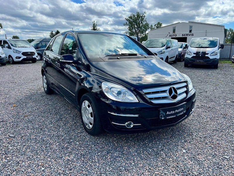 Mercedes-Benz Třídy B (2009) 85 kW - fotka 4 z 19