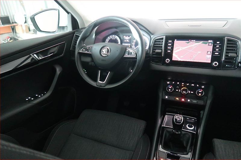 Škoda Karoq (2019) Style 1.6 TDI, Navi, Tempomat - fotka 7 z 19