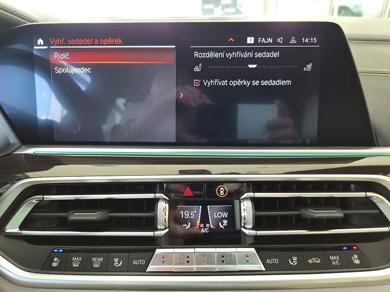 BMW X5 xDrive 30d - fotka 33 z 34