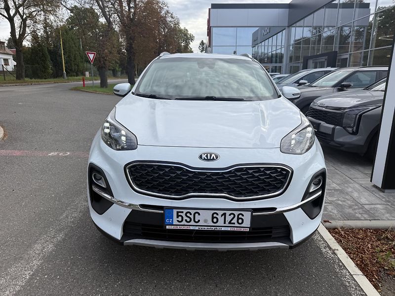 Kia Sportage 1.6 GDi TOP 4x2 - fotka 2 z 9