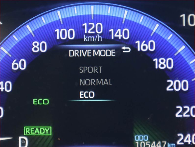 Toyota Corolla (2022) Comfort 1.8 Hybrid, Automat - fotka 21 z 21