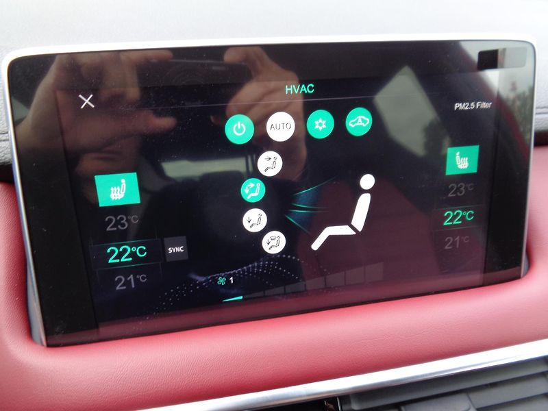 MG EHS 1,5 PHEV 10 AT, Exclusive - fotka 33 z 41