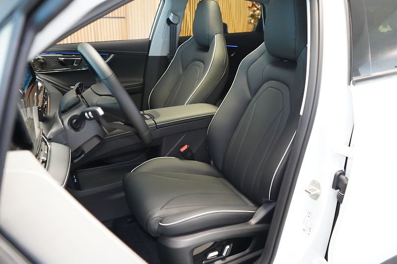 Omoda 5 PREMIUM 1.6 T-GDI DCT - fotka 12 z 28