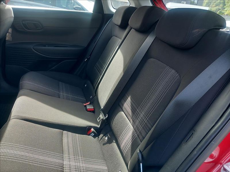 Hyundai i20 1,2 COMFORT CLUB - fotka 19 z 22