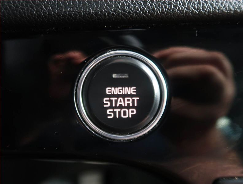 Kia Sportage (2016) GT Line 1.6 T-GDI, Serv.kniha - fotka 19 z 21