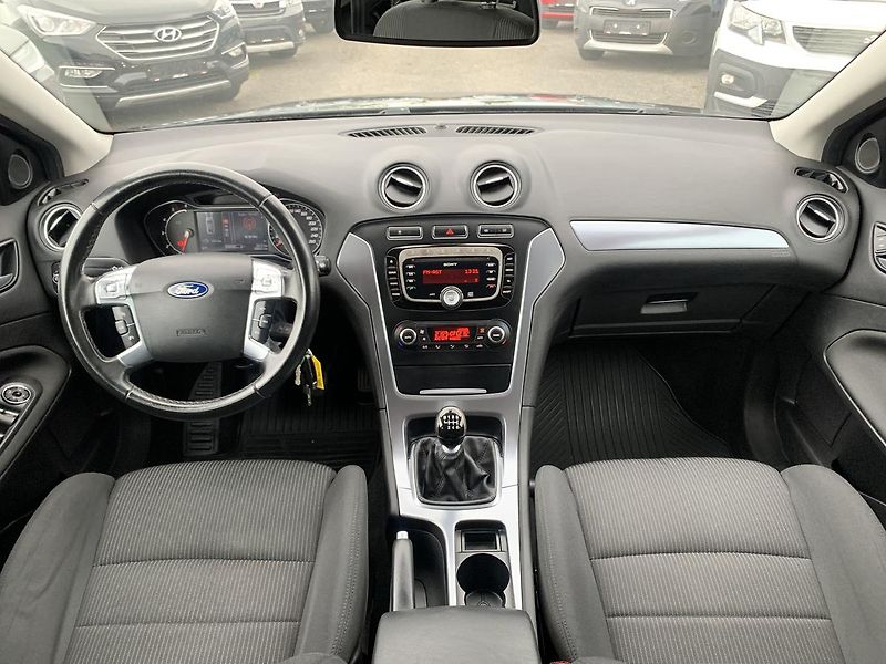 Ford Mondeo 2.0TDCi KLIMA ALU PŮVOD ČR - fotka 20 z 43