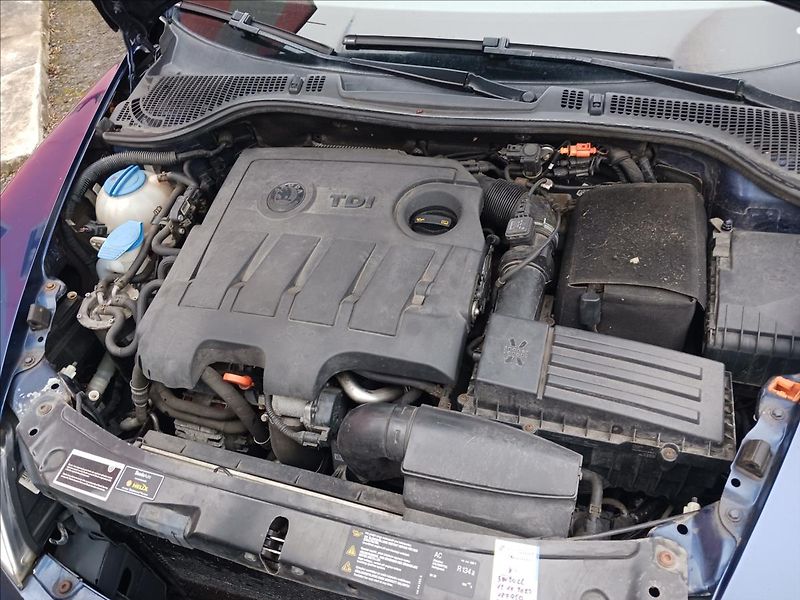 Škoda Octavia 1,6   TDI KOMBI 77KW AMBITION - fotka 13 z 20