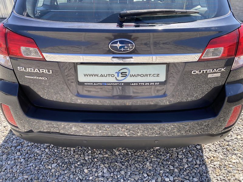 Subaru Outback 2.5i 170PS 4x4 BIFUEL PAN NAVI - fotka 41 z 157