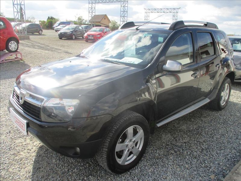 Dacia Duster 1,5 DCi, klima,serviska,tažné, - fotka 3 z 33