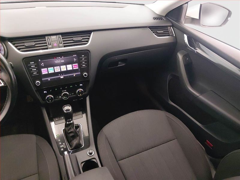Škoda Octavia (2017) Style Plus 2.0 TDI, Automat - fotka 8 z 17