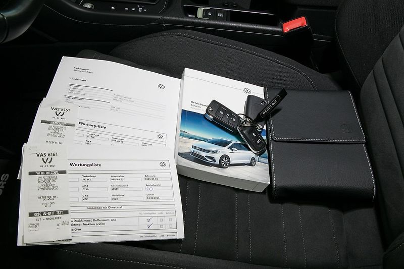 Volkswagen Touran 2.0TDI 110kW DSG Webasto IQ TZ - fotka 34 z 34