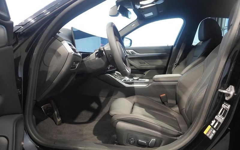BMW i4 M60 xDrive Gran Coupé 440kW - fotka 7 z 11