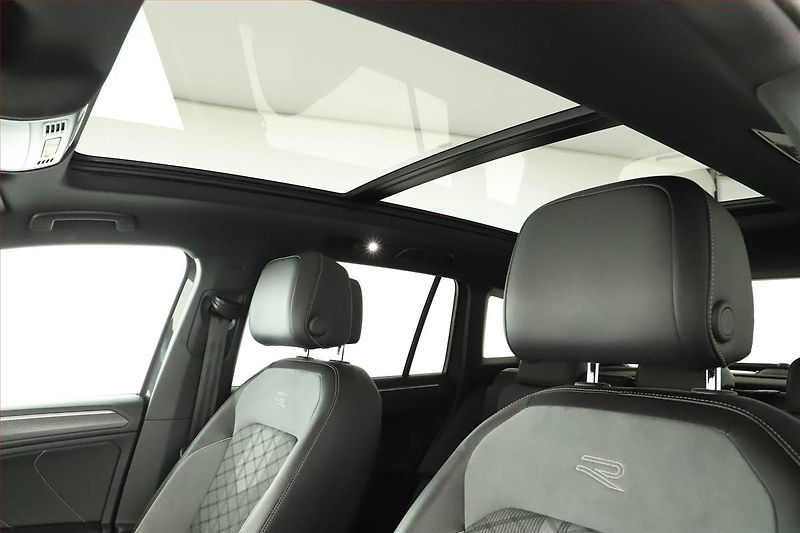 Volkswagen Tiguan (2020) R-Line 2.0 TDI - fotka 13 z 31