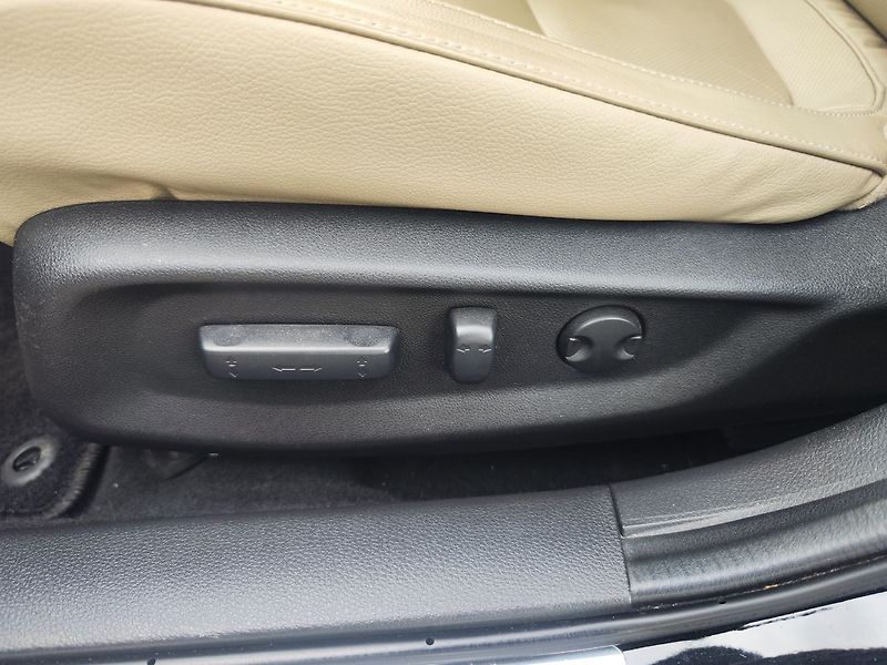Honda Civic 1.5 i-VTEC/134kW Executive - fotka 33 z 38