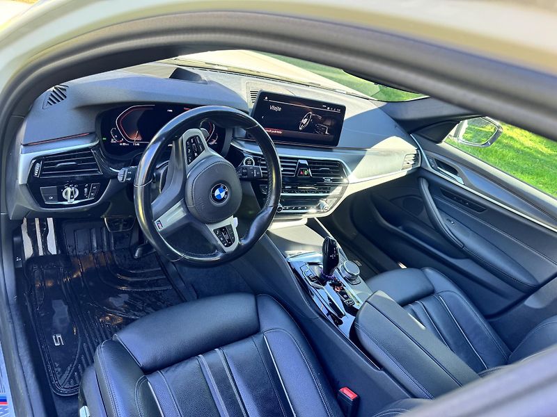 BMW Řada 5 (2022) BMW 530 xDrive M sport paket - fotka 4 z 6