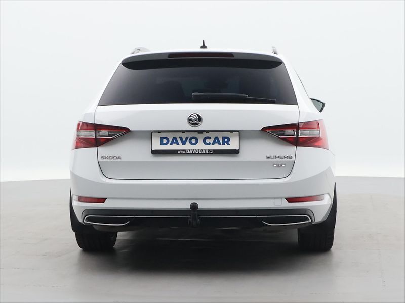 Škoda Superb 2,0 TDI DSG 4x4 Sportline - fotka 6 z 39