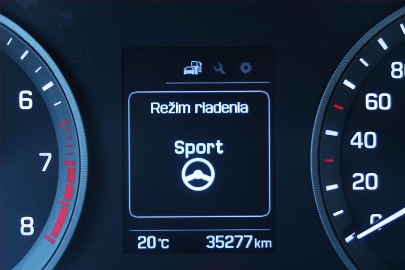 Hyundai Tucson (2017) 1.6 GDI, Tempomat - fotka 21 z 22