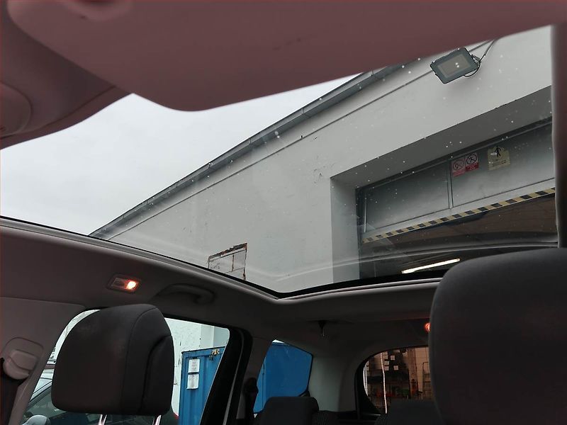 Peugeot 5008 (2014) Active Pack 1.6 HDi, Automat - fotka 19 z 19