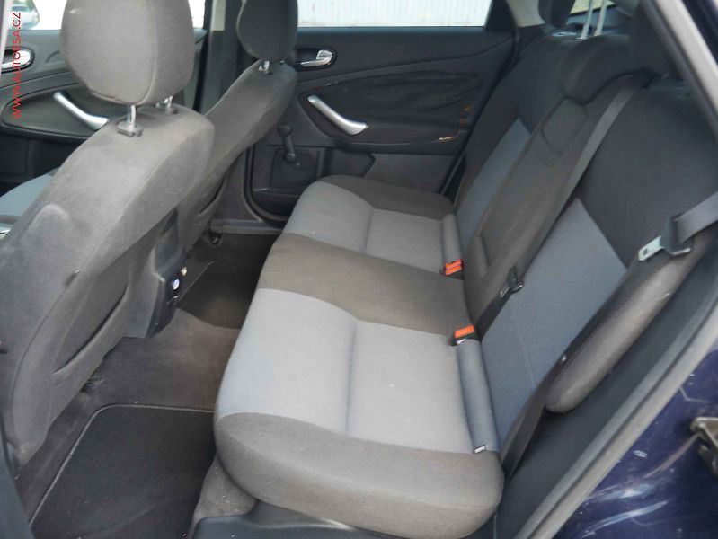 Ford Mondeo (2007) 1.8TDCi, ČR, Navi, AC, temp - fotka 10 z 16