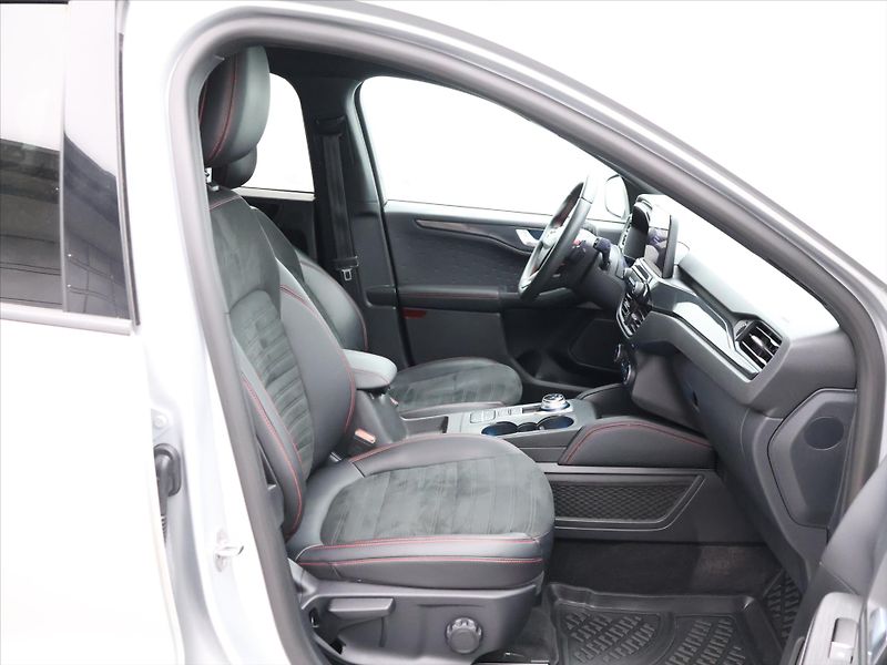 Ford Kuga 2,0 TDCi 140kW AWD ST Line X - fotka 13 z 35