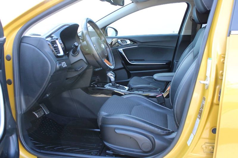 Kia XCeed (2020) 1.6 T-GDI 150kW automat LED - fotka 6 z 32