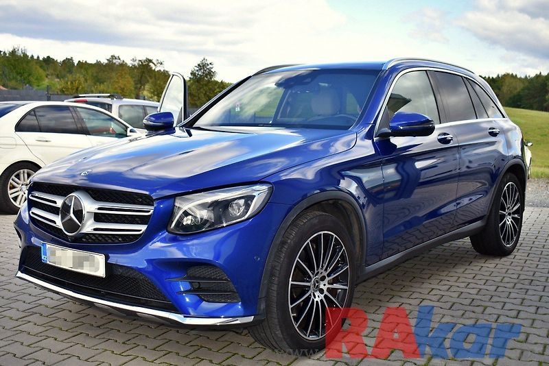 Mercedes-Benz GLC 250d 4Matic, 360°/PANO/AMG - fotka 2 z 34